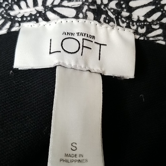 Ann Taylor Loft full zip hoodie - Picture 7 of 7